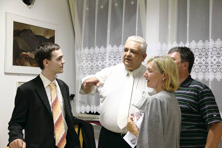 img00012.jpg