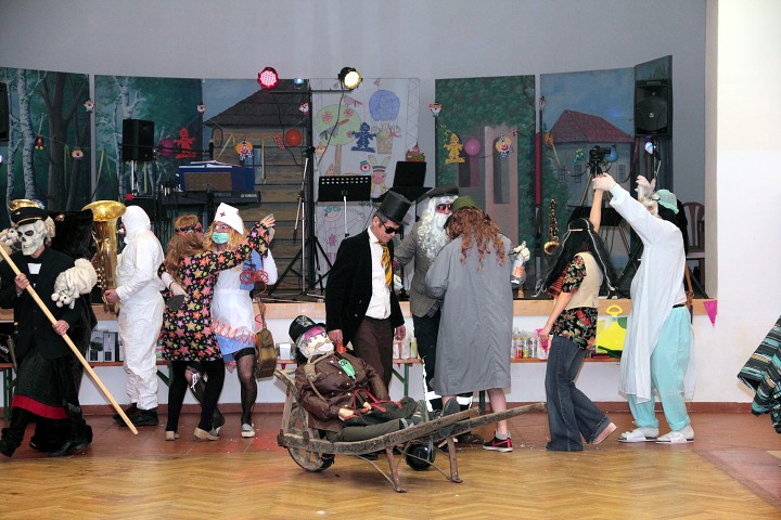 img00082.jpg