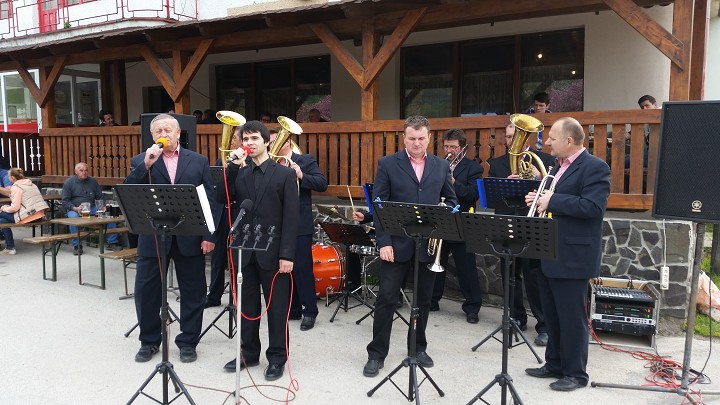 img00020.jpg