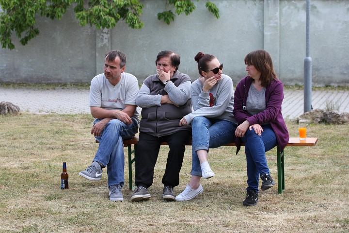 img00027.jpg