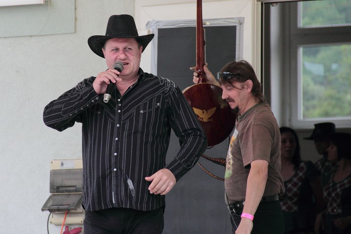 img00074.jpg