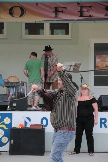 img00079.jpg