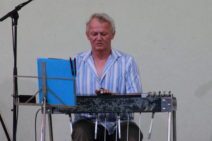 img00105.jpg