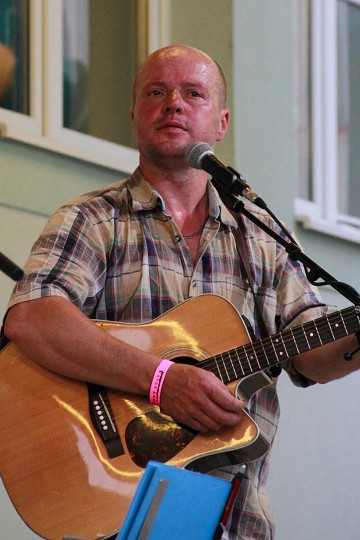 img00109.jpg