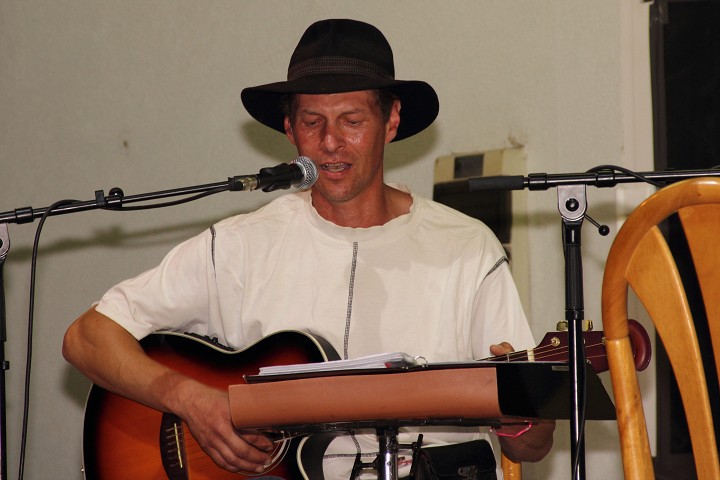img00125.jpg
