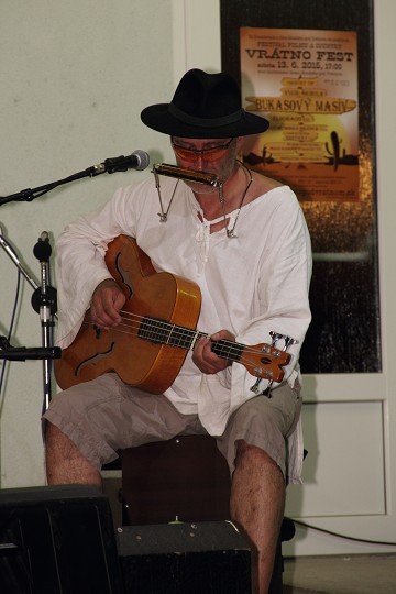 img00126.jpg