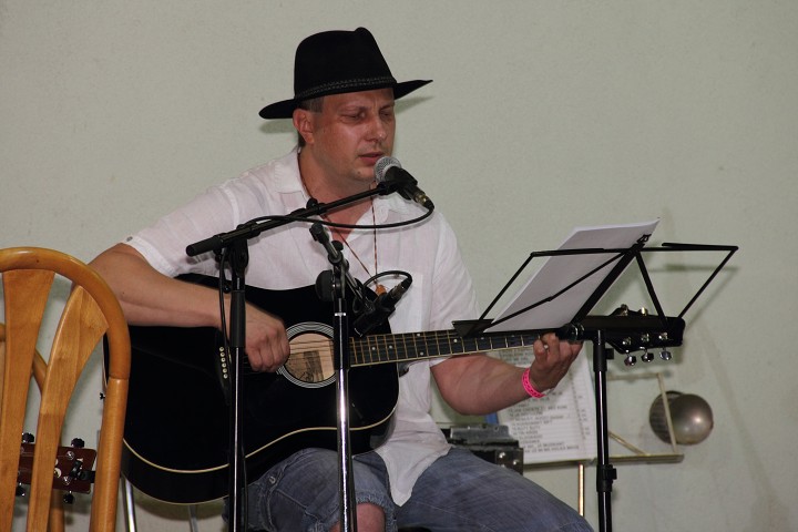 img00127.jpg