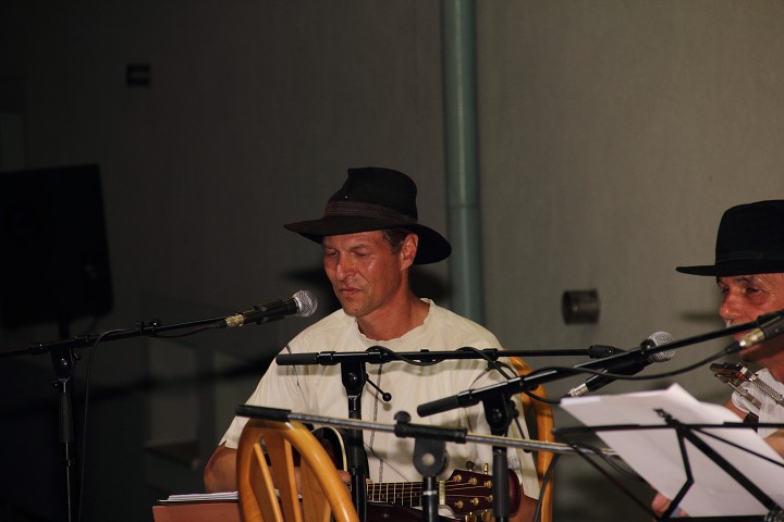 img00135.jpg
