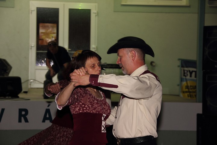 img00137.jpg