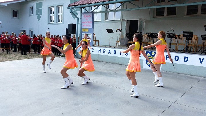 img00009.jpg