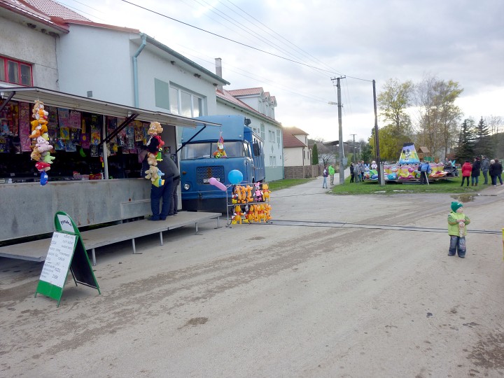 img00004.jpg