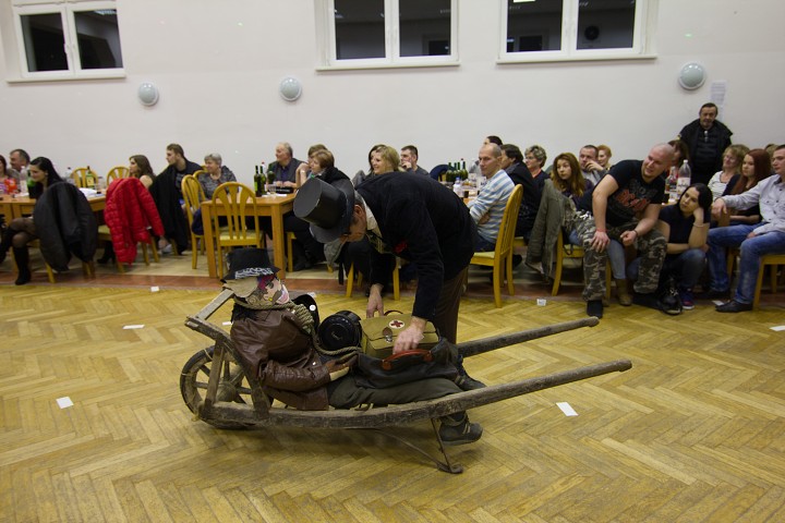 img00006.jpg
