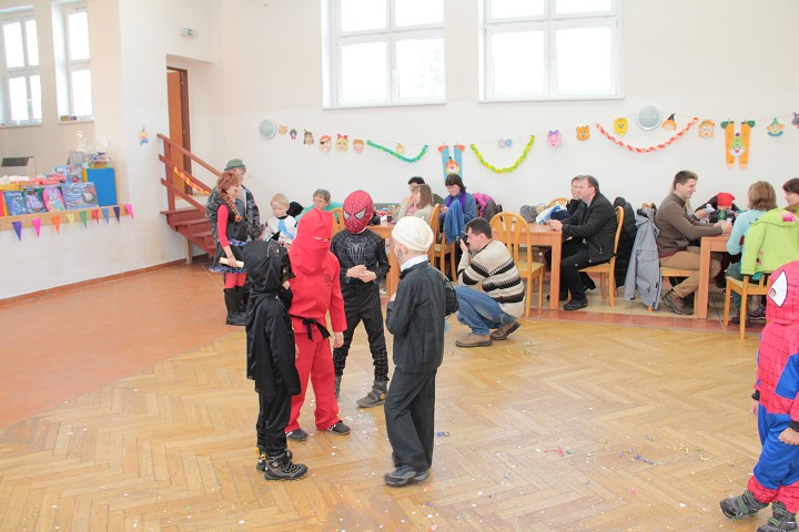 img00002.jpg