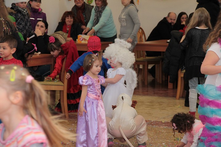 img00008.jpg
