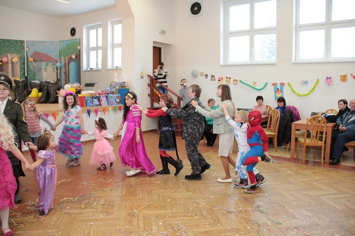 img00037.jpg