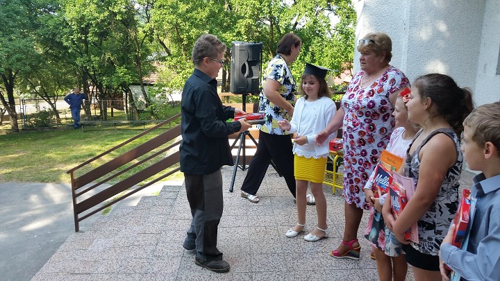 img00017.jpg