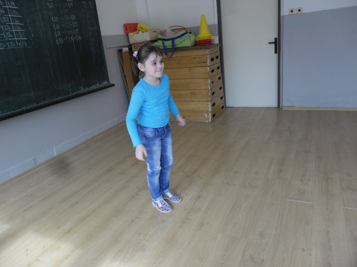 img00027.jpg