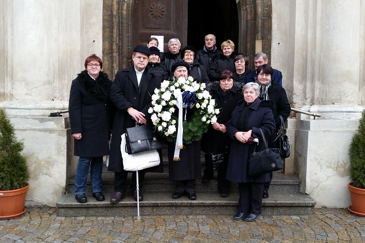 img00002.jpg