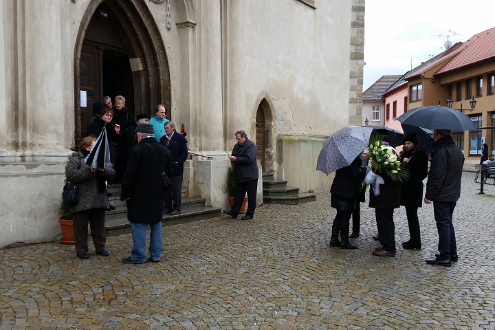 img00004.jpg
