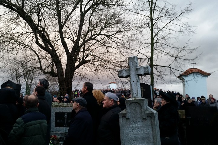 img00033.jpg